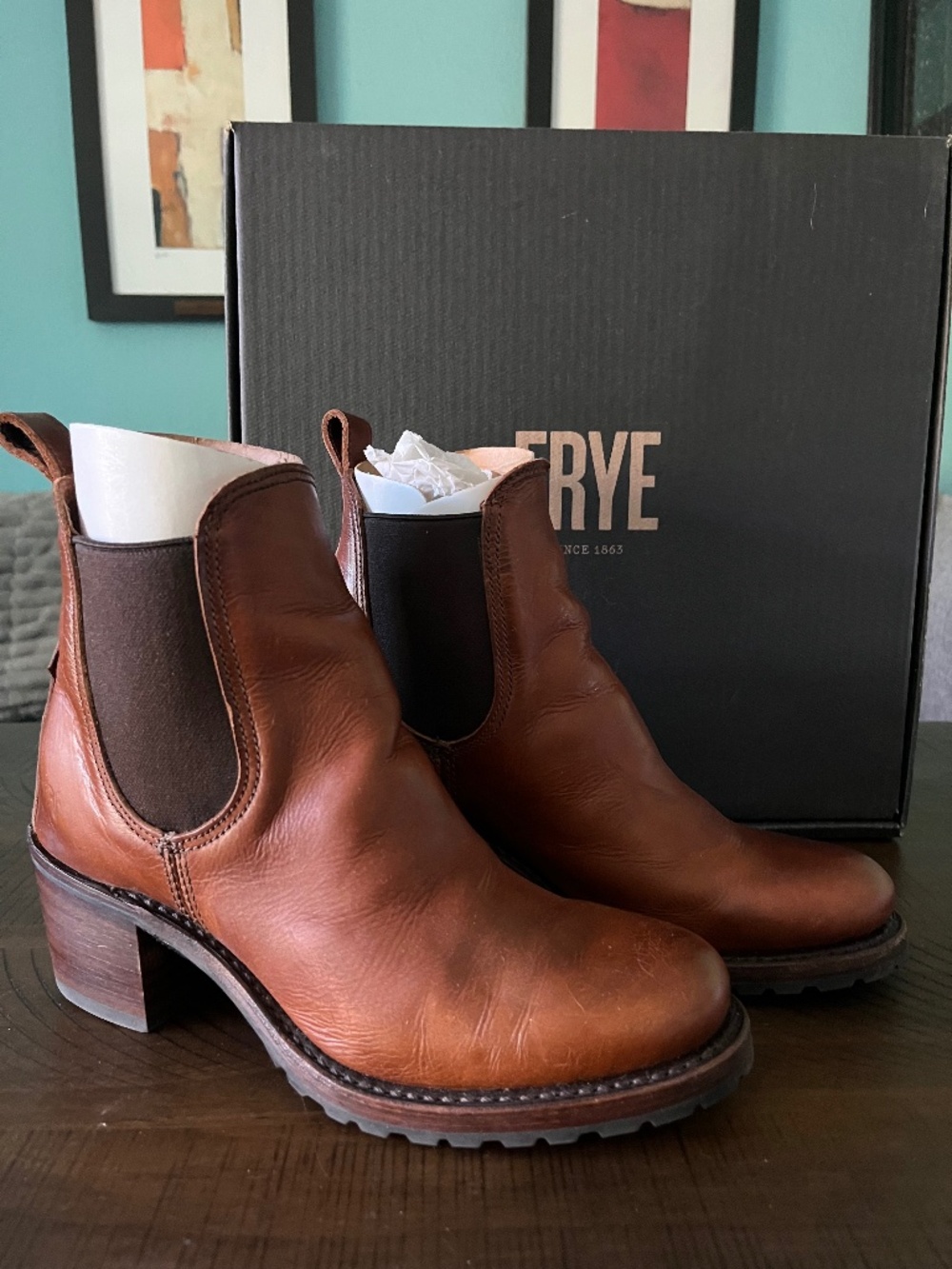 FRYE Sabrina Chelsea